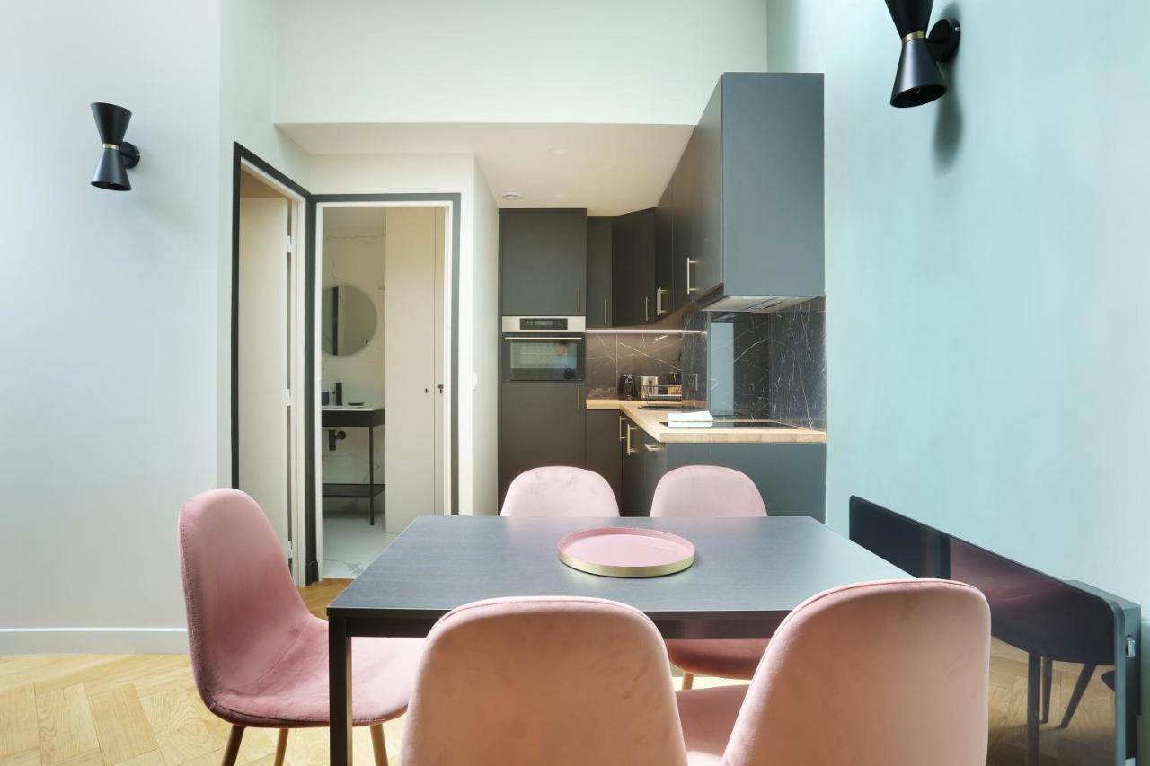 Apartment Center Of Paris By Studio Prestige Exterior foto